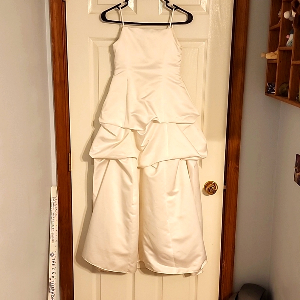Sz 8 Girls Bridemaid dress